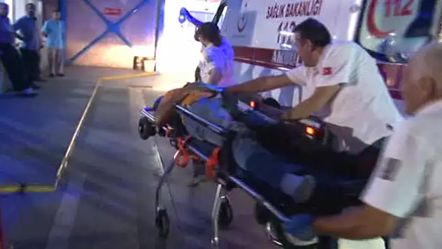 Gelininin tek sözüyle öz oğlunu bıçakladı