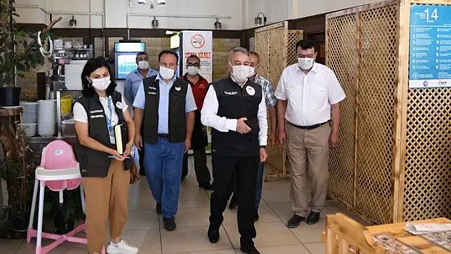 GIDA İŞLETMELERİNDE 'KONTROLLÜ SOSYAL HAYAT' DENETLEMELERİ SÜRÜYOR