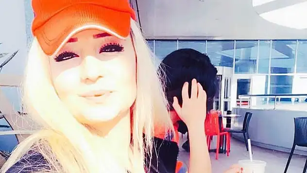 Güzelliğiyle büyüleyen kasiyer müşterileri böyle dolandırdı