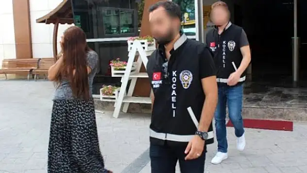 HAMİLE HIRSIZLAR YAKAYI ELE VERDİ