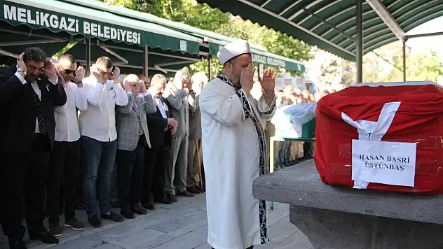 Hasan Basri Üstünbaş Son Yolculuğuna Uğurlandı