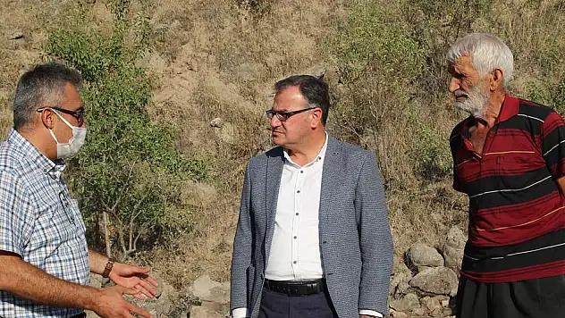 HASANDEDE CADDESİ'NDE KİLİTLİ PARKE ÇALIŞMASI BAŞLADI