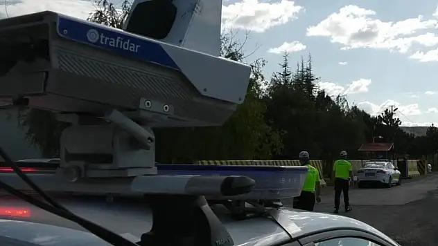 'Hayat 112 Acil' ile radar noktaları sürücülere önceden bildiriliyor