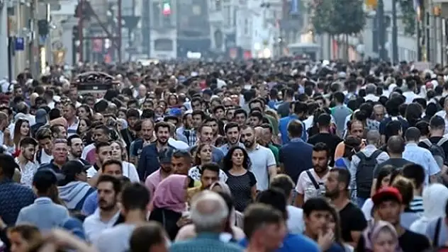HAZİRAN'DA İŞSİZ SAYISI 938 BİN KİŞİ ARTTI
