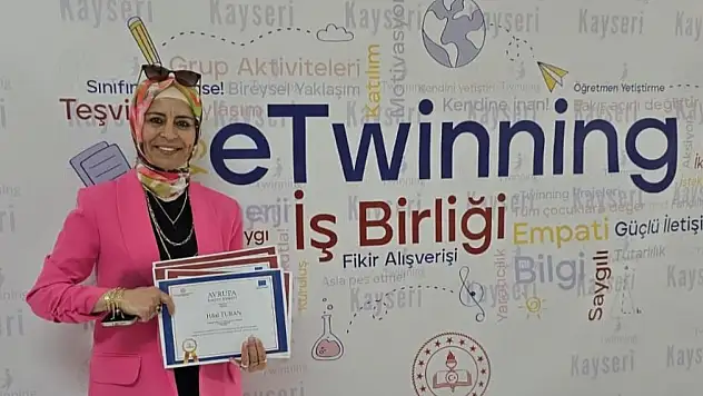 Hilal öğretmen geliştirdiği eTwinning projeleri ile öğrencilerin yüzünü güldürdü