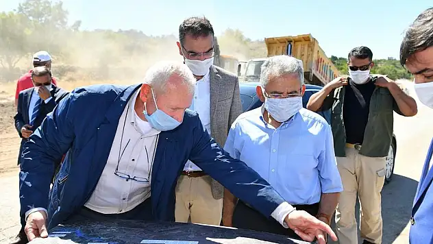 'HİSARCIK-HACILAR' ARASINDAKİ YOLDA HUMMALI ÇALIŞMA