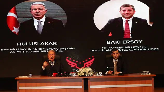 Hulusi Akar: Mehmetçik 7 gün 24 saat üstün teknoloji ile hudutlarımızı savunuyor