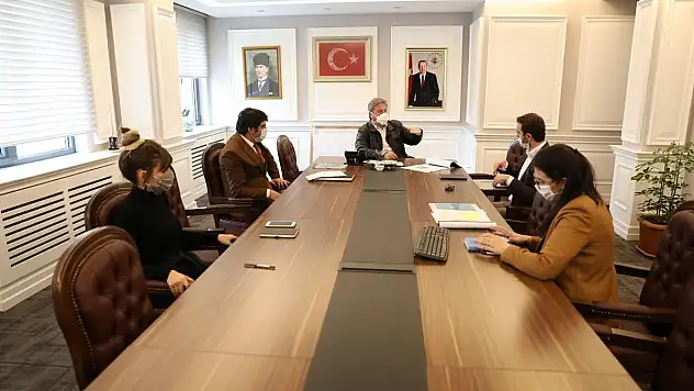 Hunat Mahallesine 'Selçuklu Anıtı ve Parkı'
