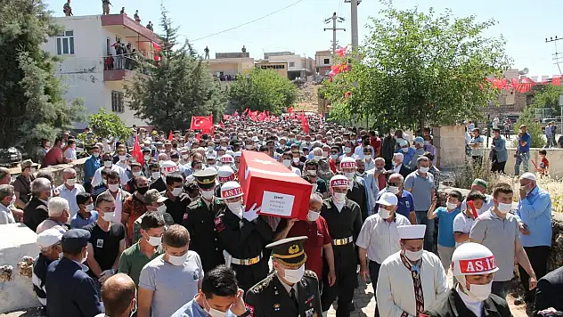 İDLİB ŞEHİDİ SON YOLCULUĞUNA UĞURLANDI