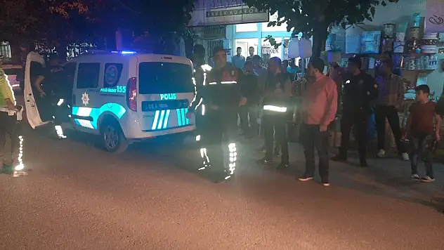 İKİ GRUP ARASINDA BIÇAKLI KAVGA: 1 YARALI