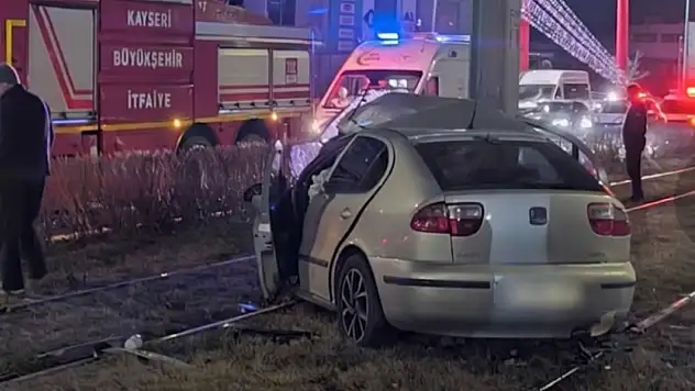 İki otomobilin çarpıştığı kazada 1 kişi yaralandı