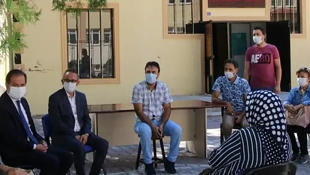 İL MİLLİ EĞİTİM MÜDÜRÜ EKİNCİ, SEMİNERDEKİ ÖĞRETMENLERLE BULUŞTU