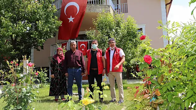 İL MÜDÜRÜ ÖZER, ŞEHİT BABALARINI ZİYARET ETTİ