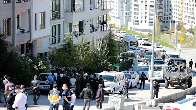 İNFAZ YASASIYLA ÇIKAN ŞAHSI EŞİ TERK ETTİ, 2 ÇOCUĞUNU REHİN ALDI