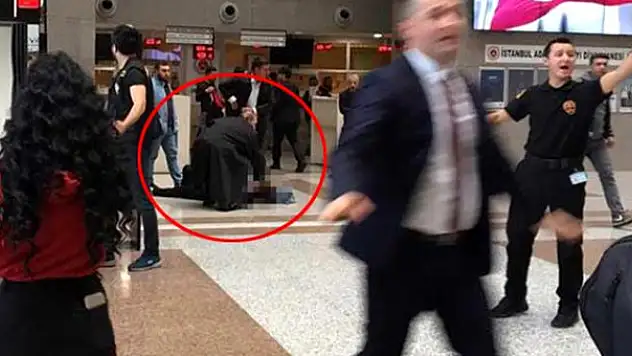 İNTİHAR GİRİŞİMİNDE BULUNDU, ÖLDÜ SANILIP ÜZERİNE GAZETE ÖRTÜLDÜ