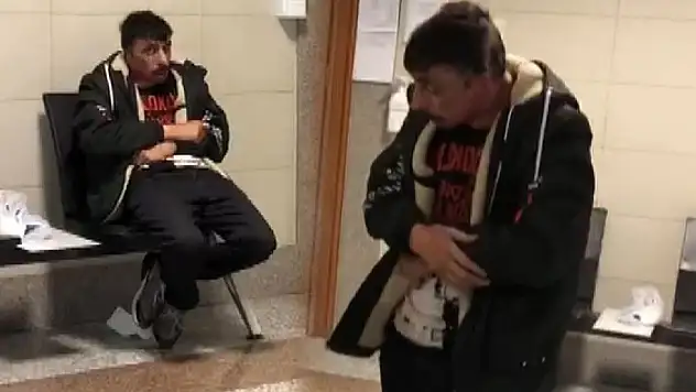 İSTANBUL'DA TİNERLE KARDEŞİNİ YAKAN ŞAHIS, BAKIN NASIL KENDİNİ SAVUNDU