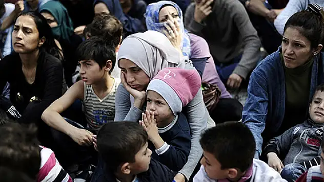 İstanbul'daki Suriyeliler ve Türkler, Valilik kararıyla ilgili ne düşünüyor?