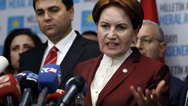 İYİ Parti, AK Parti'ye Göz Kırptı: MHP ile Sorun Yaşarsanız Biz Buradayız