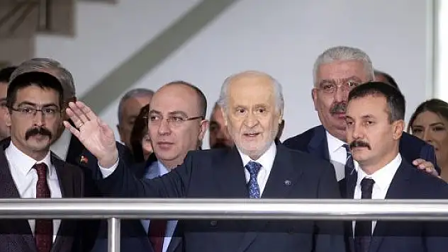 İYİ PARTİ İLÇE BAŞKANLIĞI'NDAN MHP LİDERİ HAKKINDA SKANDAL PAYLAŞIM