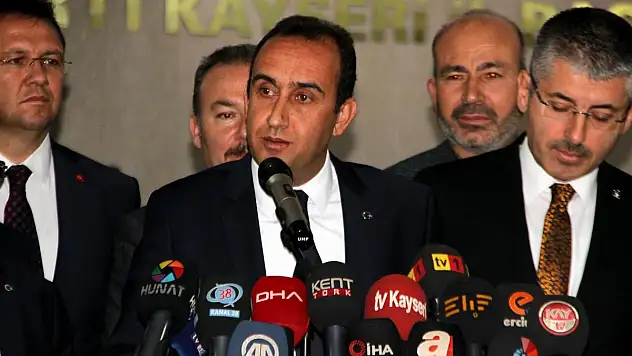 İYİ PARTİLİ BELEDİYE BAŞKANI AK PARTİ'YE GEÇTİ!