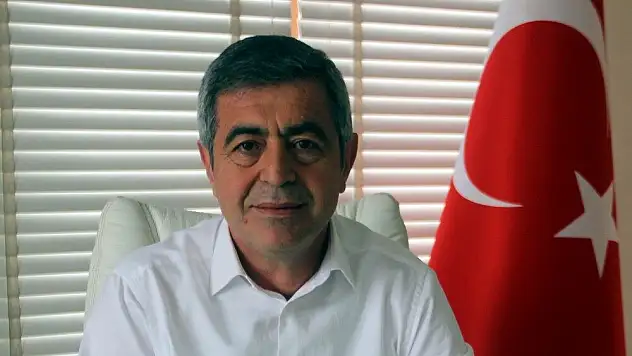 İYİ PARTİLİ KAZIM YÜCEL'DEN ÖZDARENDELİ'YE TEBRİK
