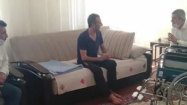 İYİ PARTİLİ YÜCEL TEKERLEKLİ SANDALYE TALEBİNE TEPKİSİZ KALMADI