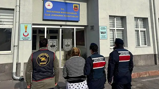 JANDARMADAN KAÇAN ŞAHIS BALKONDAN DÜŞTÜ