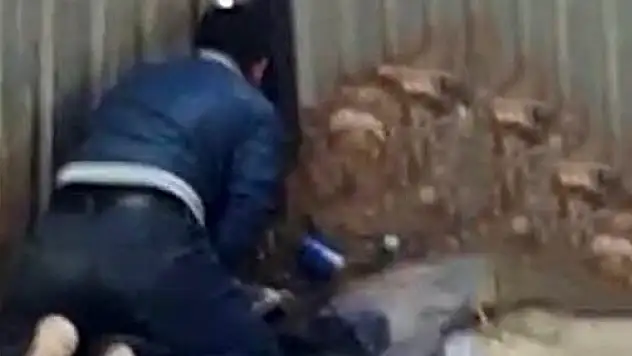 KADINLARA CİNSEL TACİZDE BULUNURKEN KAMERALARA YAKALANDI