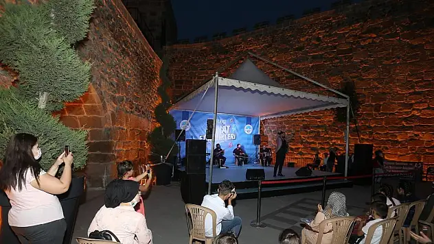 KALEİÇİ SANAT ETKİNLİKLERİ COŞKUYLA BAŞLADI