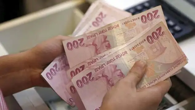 KAMU İŞÇİSİNİN ZAM GÖRÜŞMELERİNDE ANLAŞMA SAĞLANDI
