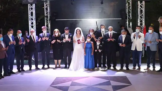 KARAMUSTAFA AİLESİ'NİN MUTLU GÜNÜ