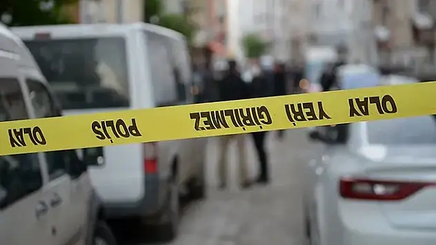 Karı koca, husumetlileri tarafından bıçaklandı