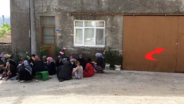 Katliam Evinde Acı Görüntü! Mühürlenen Kapının Önünde Yas Tutuyorlar