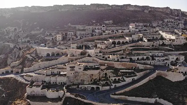 KAYAKAPI'YA  TAHLİYE DAVASI