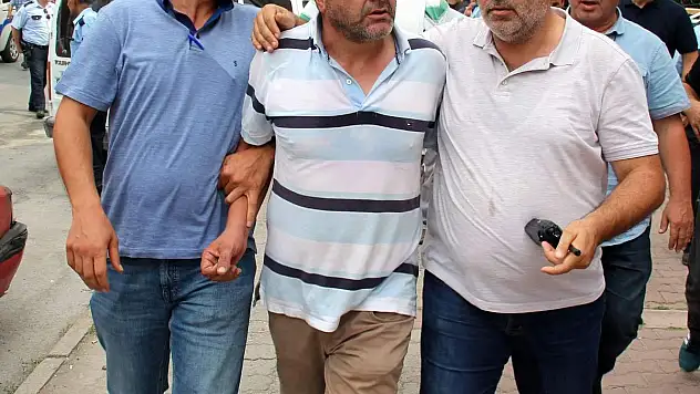 Kayınbabasının Evini Basıp Boşanmak Üzere Olduğu Eşini Rehin Aldı