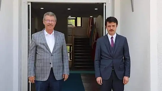 KAYMAKAM CEBECİ BAŞKAN AKAY'I ZİYARET ETTİ