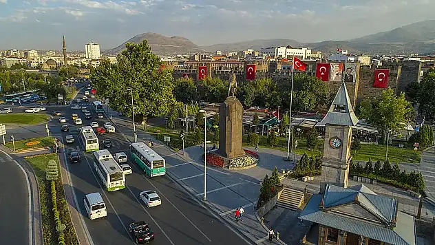 KAYSERİ 500 BİNE KOŞUYOR! GEÇEN YILA GÖRE ARTIŞ VAR