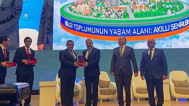Kayseri 'Akıllı Şehir Örnek Uygulama' ödülünü aldı