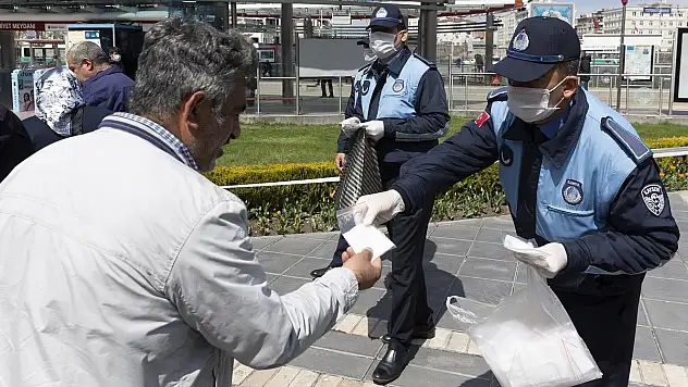 KAYSERİ BÜYÜKŞEHİR BELEDİYESİ 116 BİN MASKE ÜRETİP, ÜCRETSİZ DAĞITTI