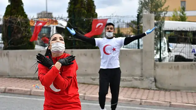 KAYSERİ BÜYÜKŞEHİR BELEDİYESİ SPOR A.Ş'DEN 23 NİSAN KUTLAMASI