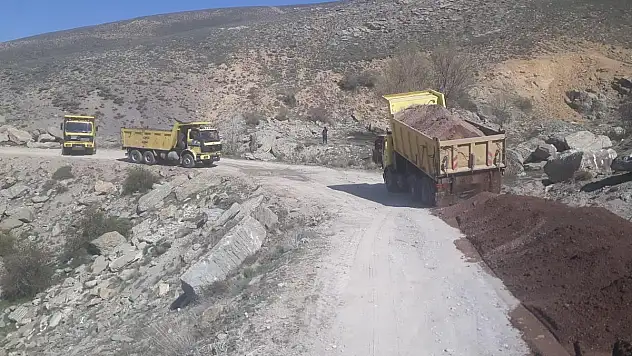 KAYSERİ BÜYÜKŞEHİR BELEDİYESİ YOL ÇALIŞMALARINA DEVAM EDİYOR