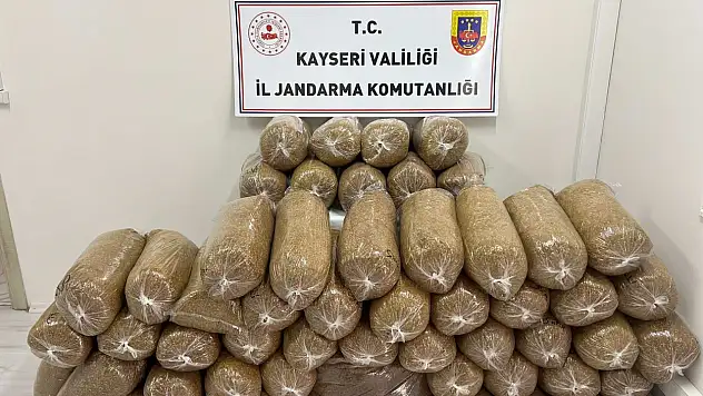 Kayseri'de 285 kilo kaçak tütün ele geçirildi