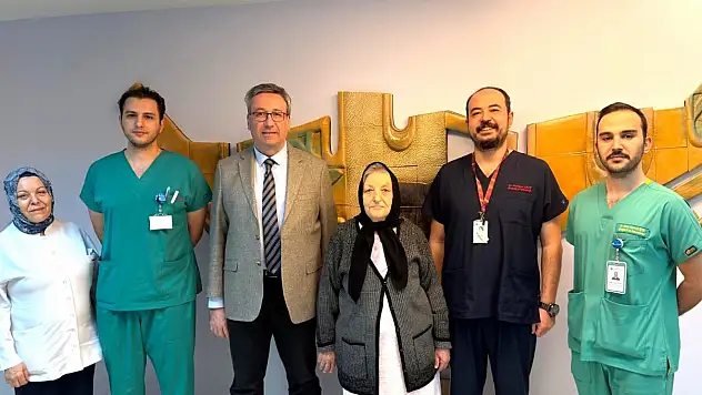 Kayseri'de 3,7 kiloluk dev tümör başarıyla alındı
