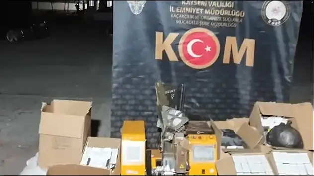 Kayseri'de 70 bin makaron ve 62 kilogram kaçak tütün ele geçirildi