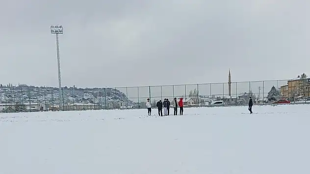 Kayseri'de amatör maçlara kar engeli
