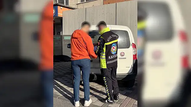 Kayseri'de araçlarından inerek trafikte tartışan 2 sürücüye 560 bin TL ceza