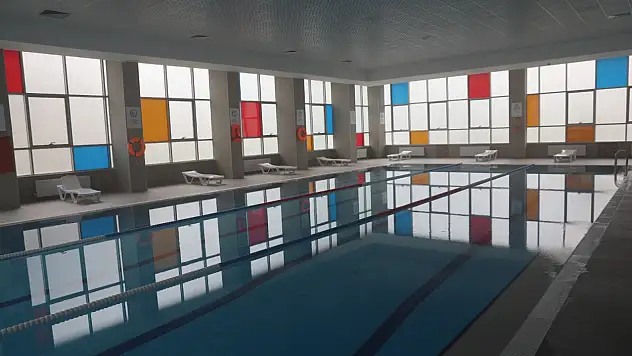 Kayseri'de belediye havuzlarına yaz ilgisi arttı
