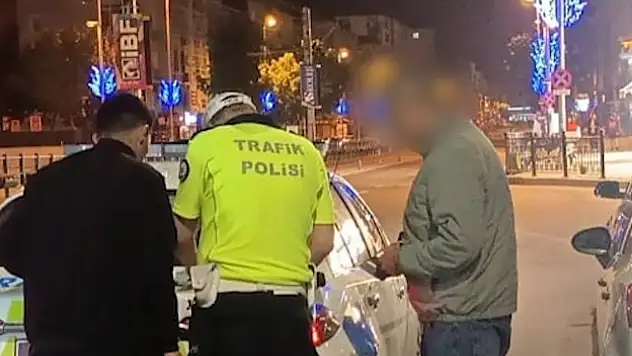 Kayseri'de cep telefonu denetimi: 302 sürücüye ceza