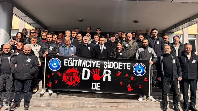 Kayseri'de eğitimcilerden öğretmen cinayetine tepki: Bu son olsun