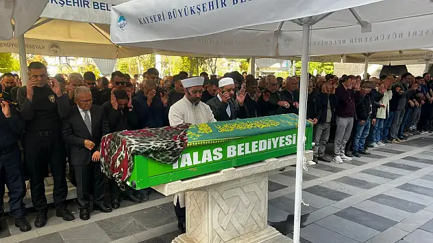 Kayseri'de eski eşi tarafından öldürülen Meliha Keskin defnedildi